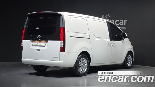 Hyundai Staria Cargo 3-Seater Modern 2022 — фото 2