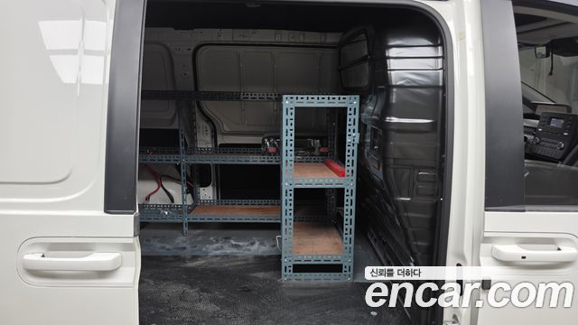 Hyundai Staria Cargo 3-Seater Modern 2022 — фото 11