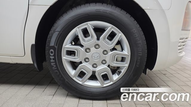 Hyundai Staria Cargo 3-Seater Modern 2022 — фото 21