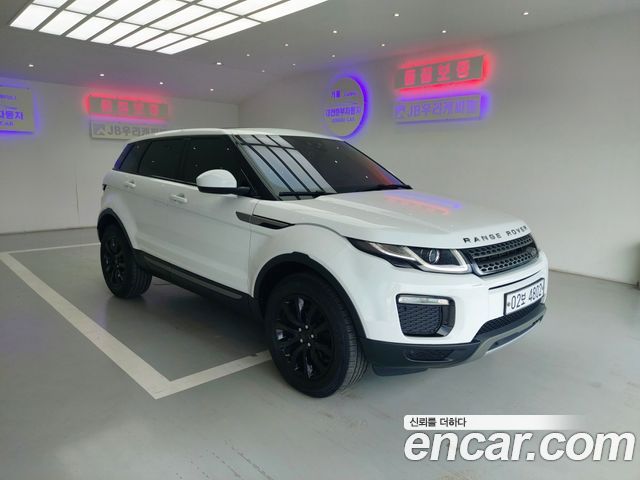 Land Rover Range Rover Evoque 2.0 TD4 SE 2018 — фото 2