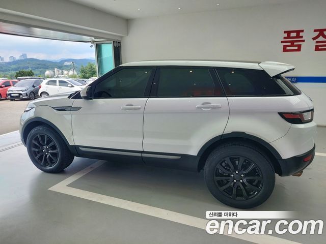 Land Rover Range Rover Evoque 2.0 TD4 SE 2018 — фото 5
