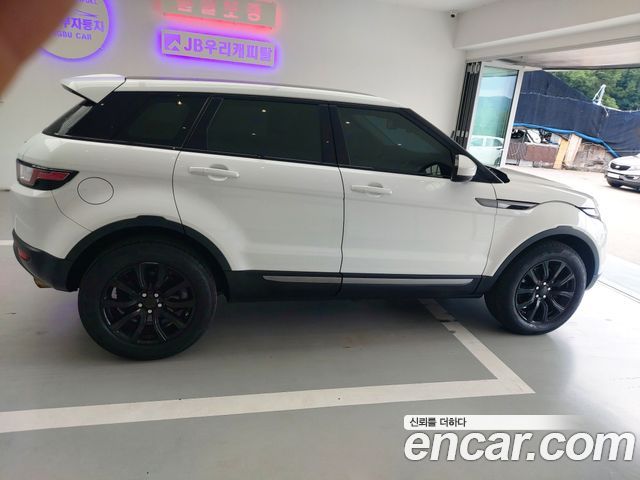 Land Rover Range Rover Evoque 2.0 TD4 SE 2018 — фото 6