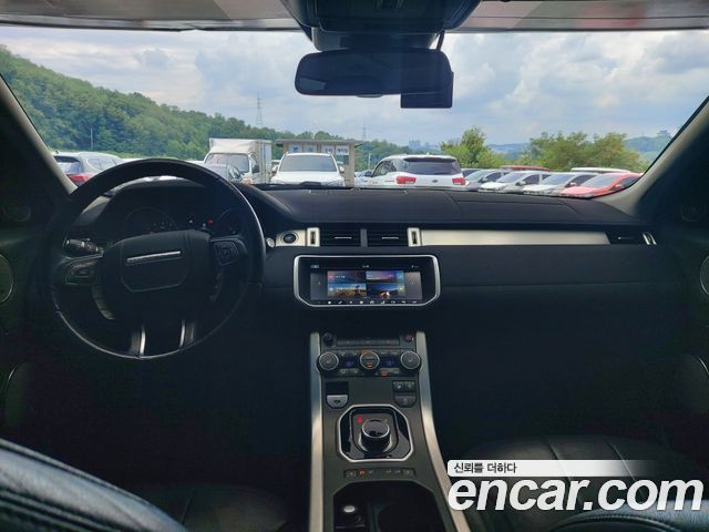 Land Rover Range Rover Evoque 2.0 TD4 SE 2018 — фото 11