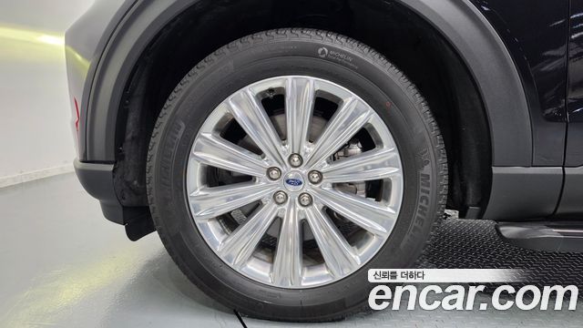 Ford Explorer (VI) 3.3 Hybrid 2022 — фото 5
