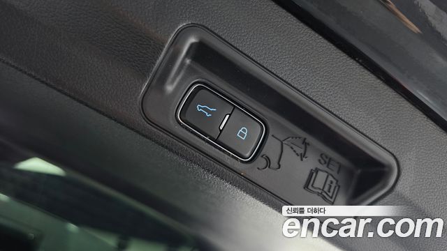 Ford Explorer (VI) 3.3 Hybrid 2022 — фото 20