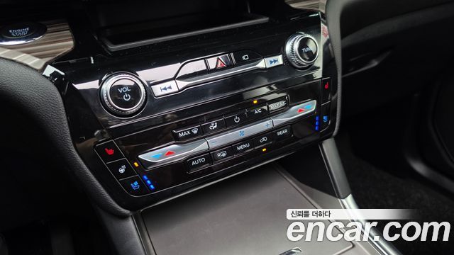 Ford Explorer (VI) 3.3 Hybrid 2022 — фото 24