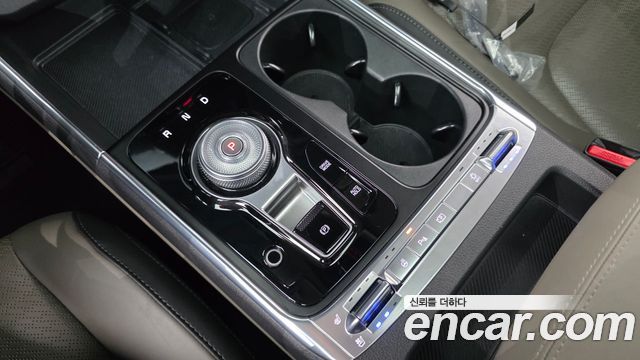 Kia Carnival (IV) HEV 9seater Signature 2024 — фото 8
