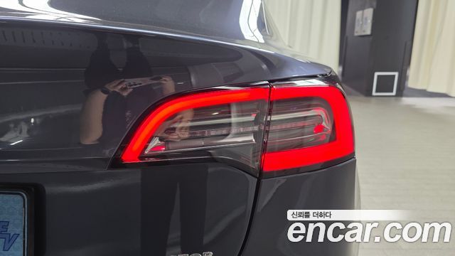 Tesla Model 3 Long Range AWD 2020 — фото 23