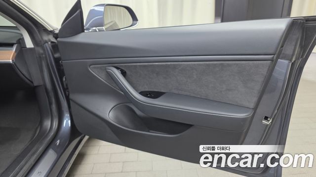 Tesla Model 3 Long Range AWD 2020 — фото 24
