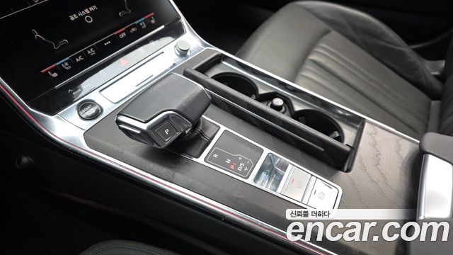 Audi A6 (C8) 40 TDI Quattro Premium 2021 — фото 9