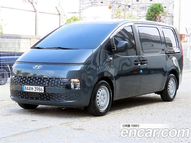 Hyundai Staria Cargo 3-Seater Smart 2023 — фото 2