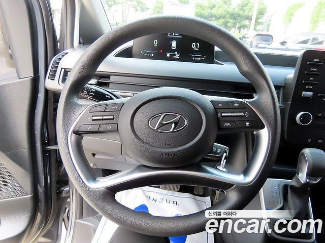 Hyundai Staria Cargo 3-Seater Smart 2023 — фото 8