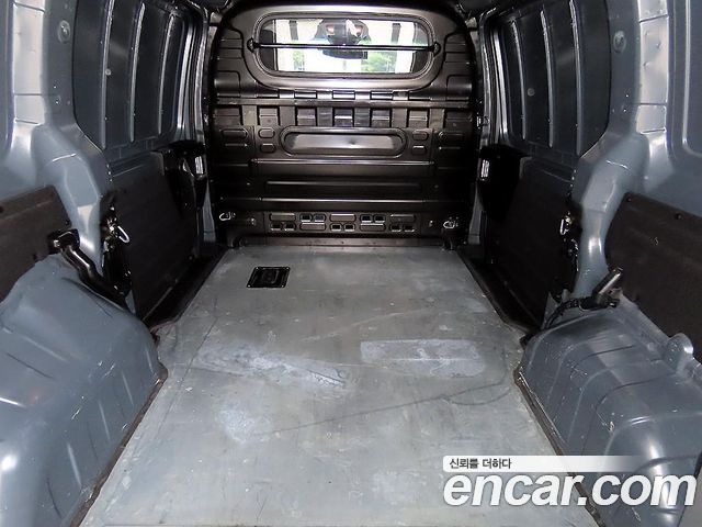 Hyundai Staria Cargo 3-Seater Smart 2023 — фото 22