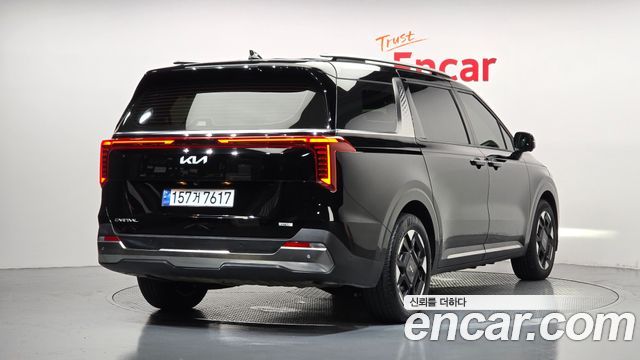 Kia Carnival (IV) HEV 9seater Signature 2024 — фото 2