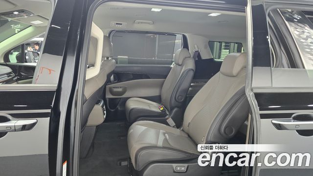Kia Carnival (IV) HEV 9seater Signature 2024 — фото 15