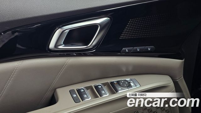 Kia Carnival (IV) HEV 9seater Signature 2024 — фото 24