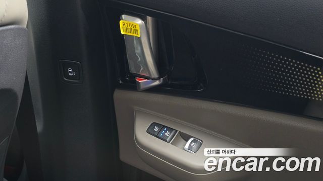 Kia Carnival (IV) HEV 9seater Signature 2024 — фото 35