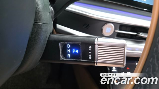 Hyundai Grandeur (GN7) 2,5 Gasoline 2WD Exclusive 2024 — фото 9
