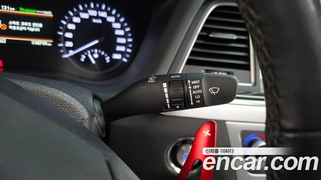 Genesis G80 3.3 GDI AWD Premium Luxury 2017 — фото 29