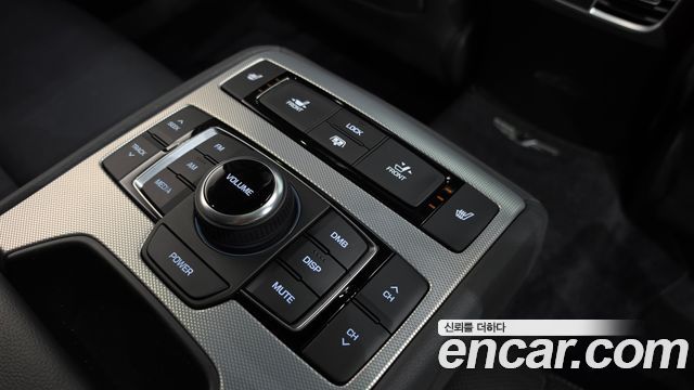 Genesis G80 3.3 GDI AWD Premium Luxury 2017 — фото 36