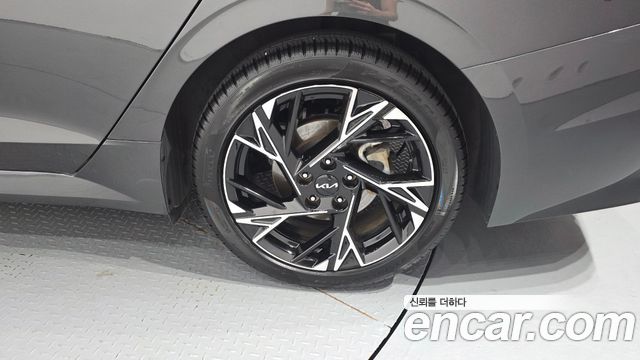 Kia K5 Hybrid (III) Signature 2025 — фото 21