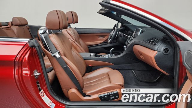 BMW 6 Series (F12) 650i Convertible 2011 — фото 11
