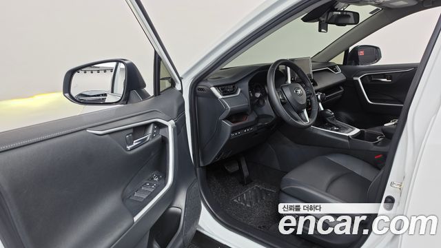 Toyota RAV4 (V) 2,5 4WD Hybrid LTD 2025 — фото 10