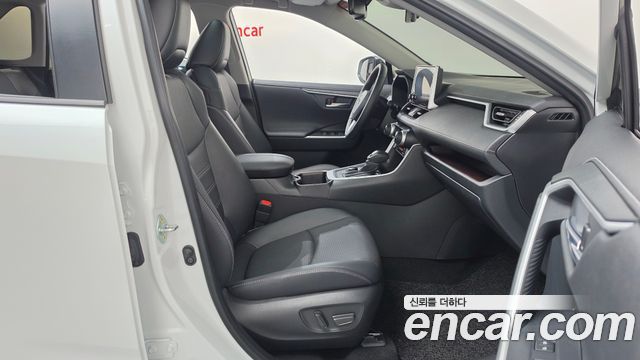Toyota RAV4 (V) 2,5 4WD Hybrid LTD 2025 — фото 11