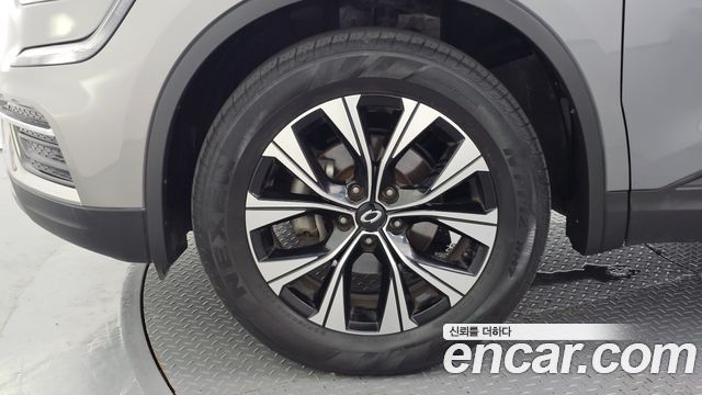 Renault Korea QM6 2.0 LPe LE 2WD 2023 — фото 5
