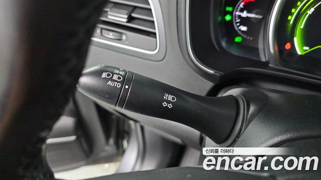 Renault Korea QM6 2.0 LPe LE 2WD 2023 — фото 13