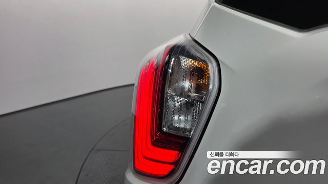 KG Mobility (SsangYong) Tivoli 1.5 2WD V7 2025 — фото 23