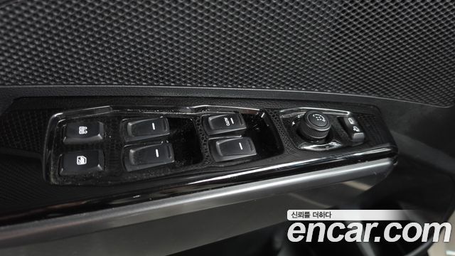 KG Mobility (SsangYong) Tivoli 1.5 2WD V7 2025 — фото 32