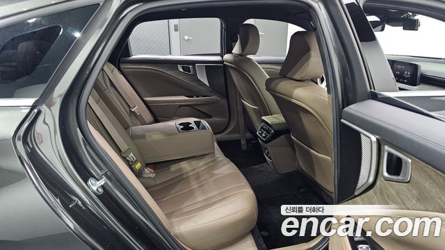 Kia K8 2.5 Gasoline 2WD Noblesse Light 2023 — фото 11