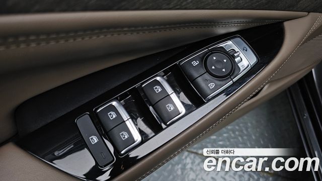 Kia K8 2.5 Gasoline 2WD Noblesse Light 2023 — фото 28