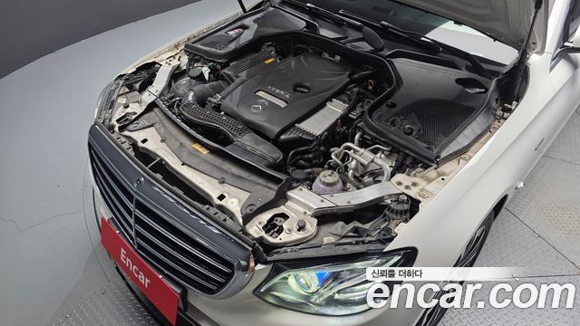 Mercedes-Benz E-Class (W213) E300e Exclusive 2019 — фото 6