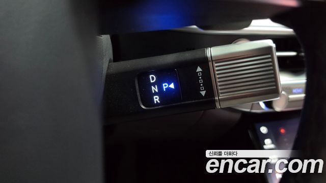 Hyundai Grandeur (GN7) 2,5 Gasoline 2WD Premium 2023 — фото 9