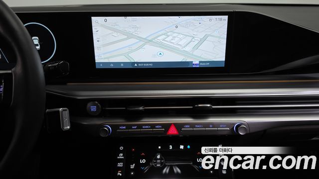 Hyundai Grandeur (GN7) 2,5 Gasoline 2WD Premium 2023 — фото 14