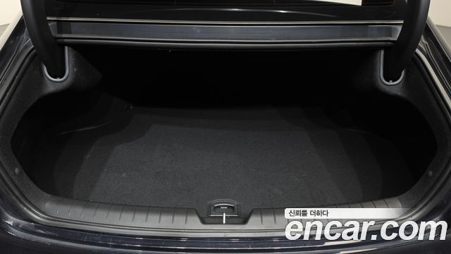 Hyundai Grandeur (GN7) 2,5 Gasoline 2WD Premium 2023 — фото 20