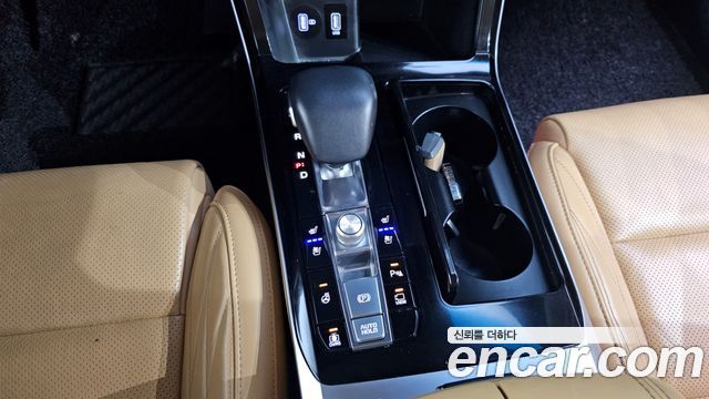 Kia K7 Premier 3.0 GDI Signature 2020 — фото 9
