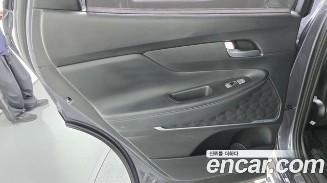 Hyundai Santa Fe Gasoline 2.5T 2WD Calligraphy 2021 — фото 25
