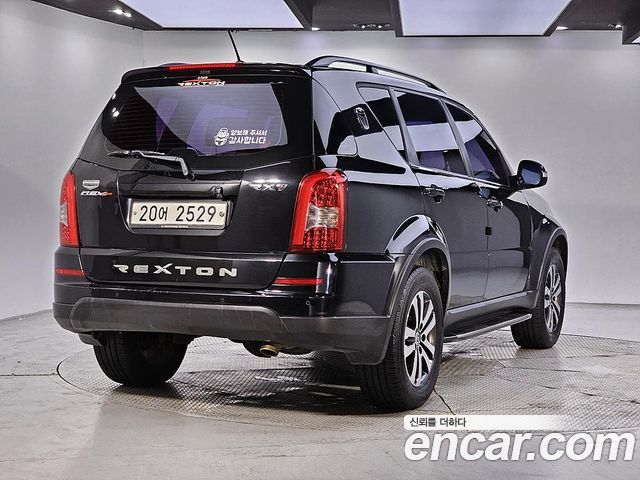 KG Mobility (SsangYong) Rexton W 2.0 4WD RX7 Prestige 2013 — фото 4