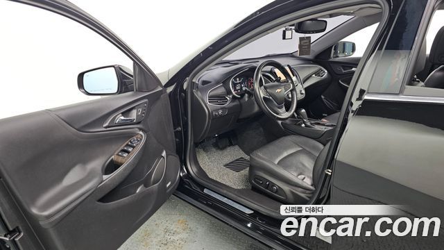 Chevrolet Malibu 2.0 Turbo Perfect Black 2019 — фото 10
