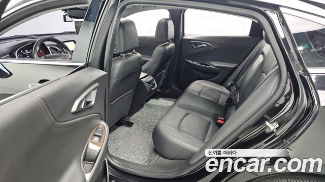 Chevrolet Malibu 2.0 Turbo Perfect Black 2019 — фото 12