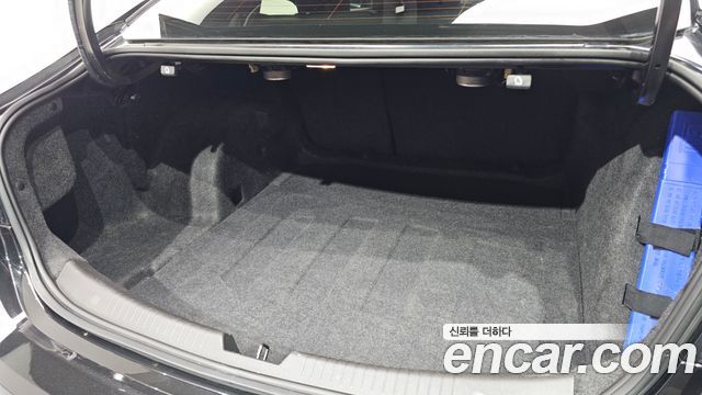 Chevrolet Malibu 2.0 Turbo Perfect Black 2019 — фото 37