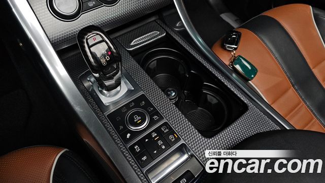 Land Rover Range Rover Sport (II) 5.0 SVR 2016 — фото 9