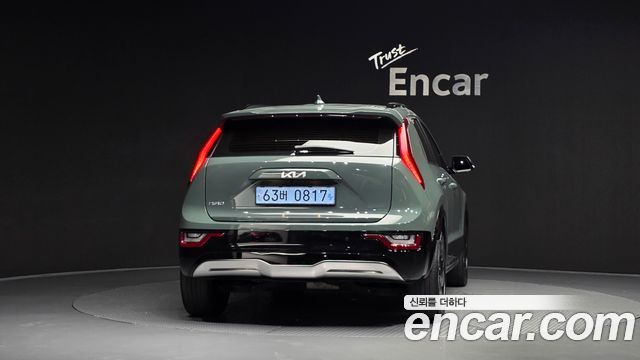 Kia Niro EV Air 2023 — фото 4