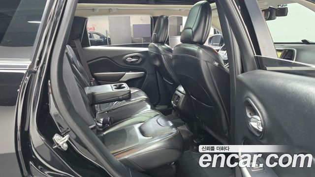 Jeep Cherokee (KL) 2.4 Longitude AWD 2017 — фото 11
