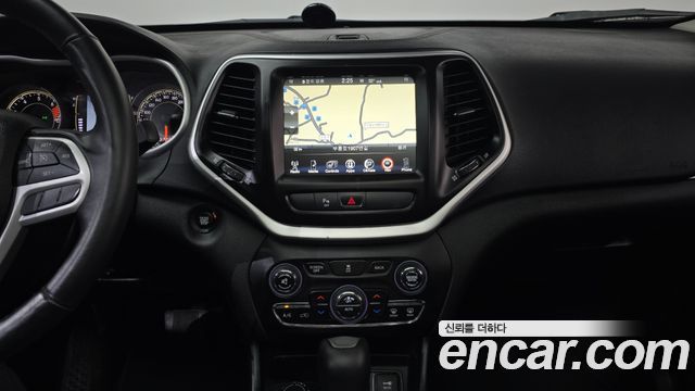 Jeep Cherokee (KL) 2.4 Longitude AWD 2017 — фото 13