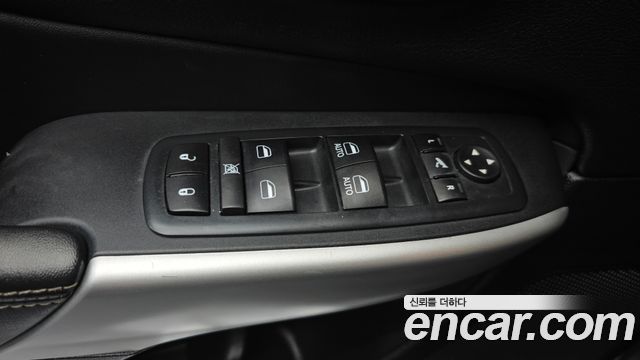 Jeep Cherokee (KL) 2.4 Longitude AWD 2017 — фото 18