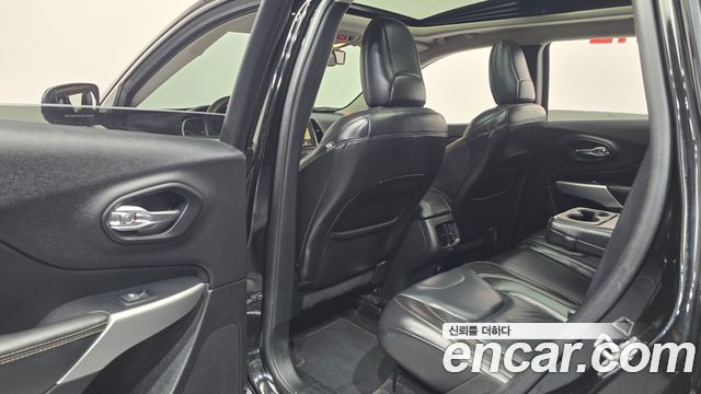 Jeep Cherokee (KL) 2.4 Longitude AWD 2017 — фото 29